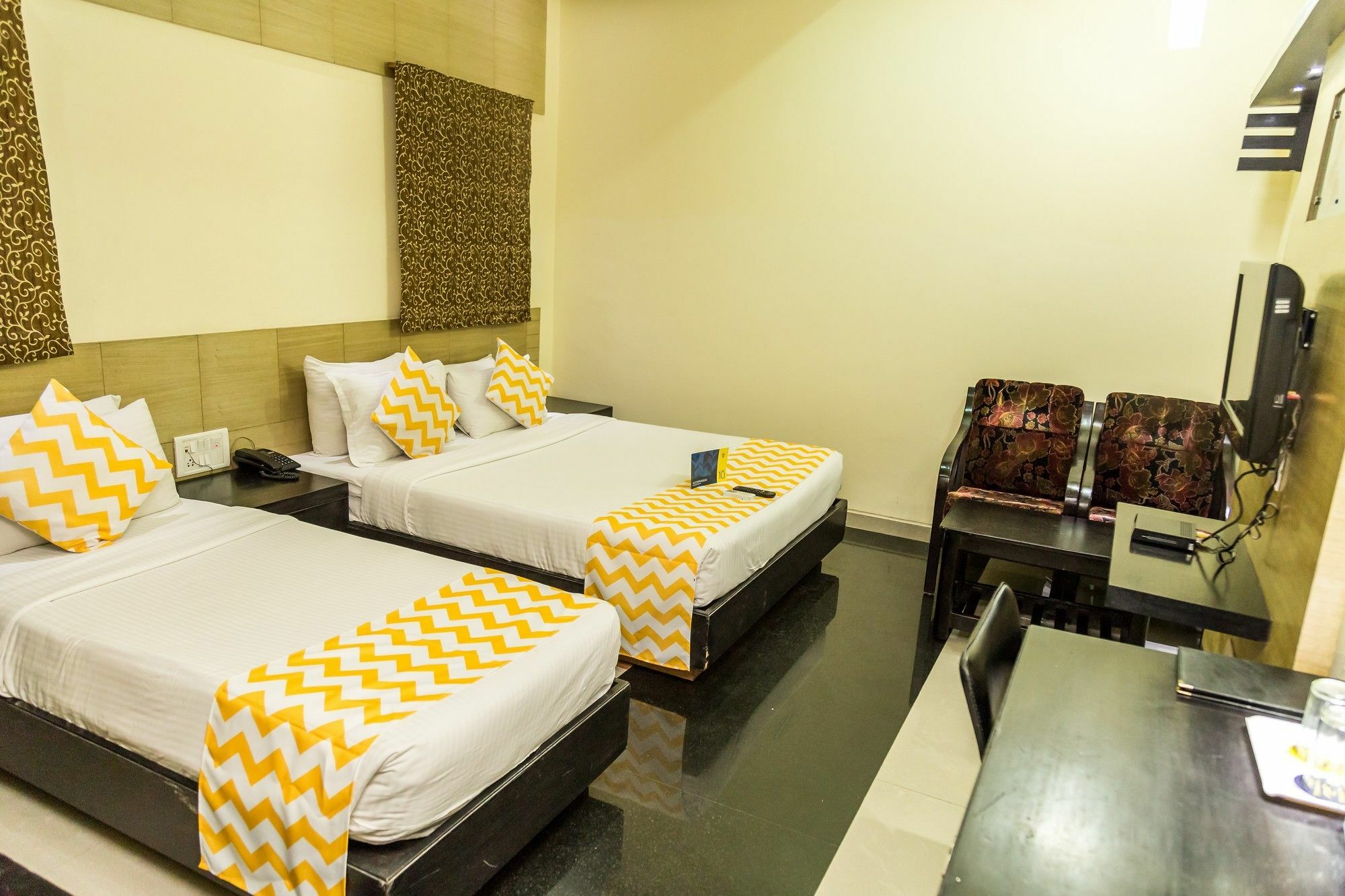 Hotel Arafa Inn Бангалор Екстериор снимка
