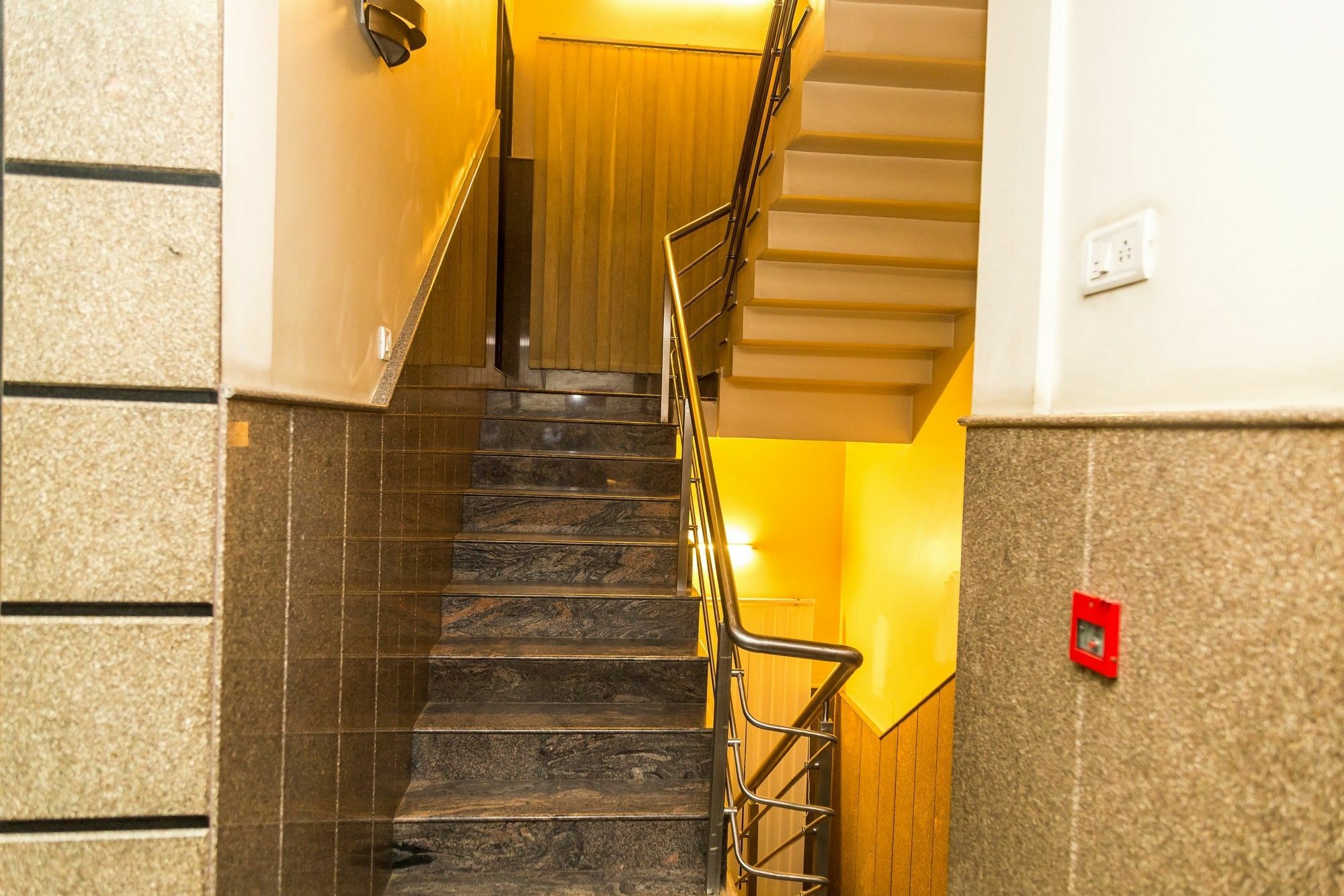 Hotel Arafa Inn Бангалор Екстериор снимка