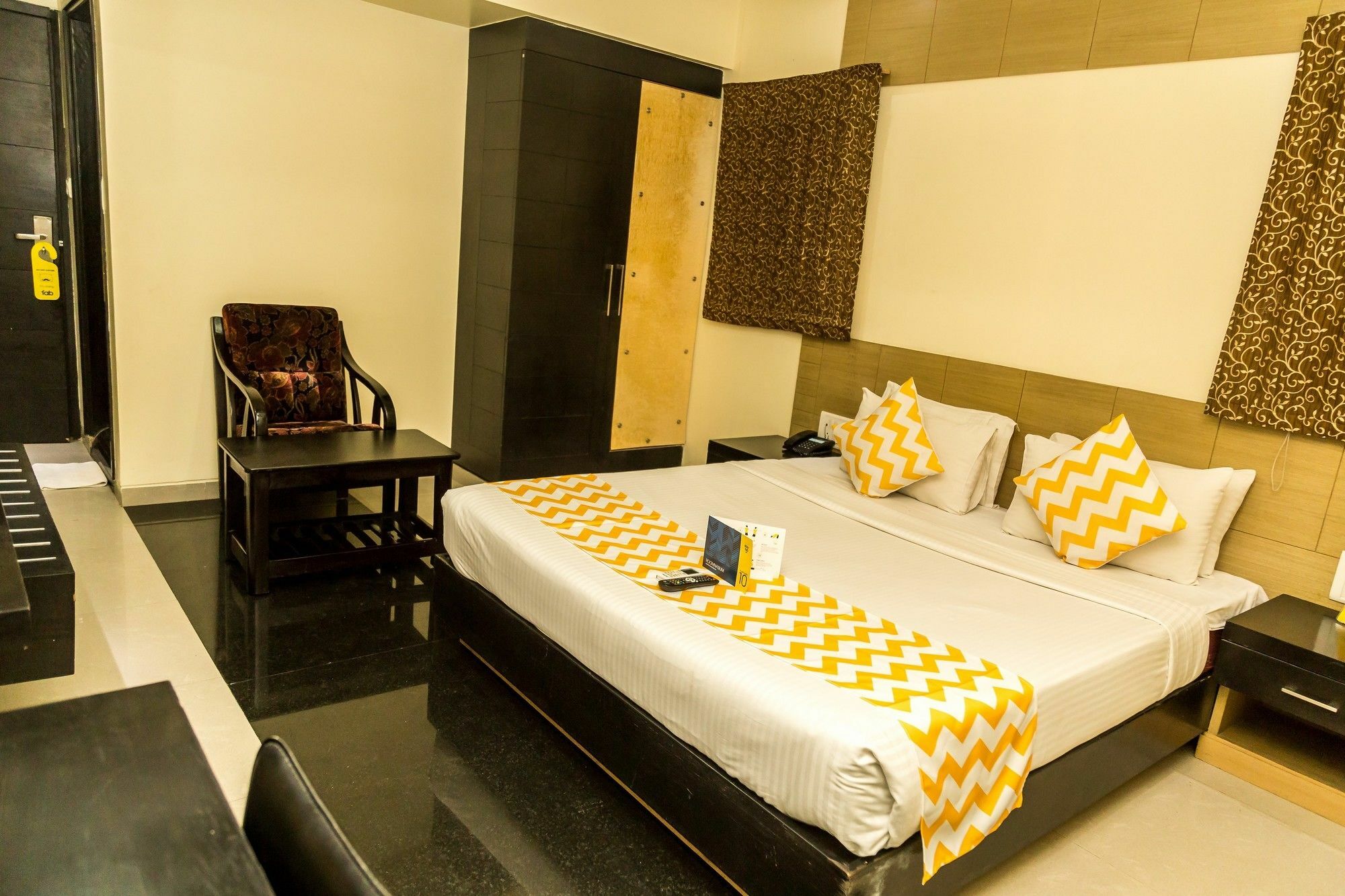 Hotel Arafa Inn Бангалор Екстериор снимка