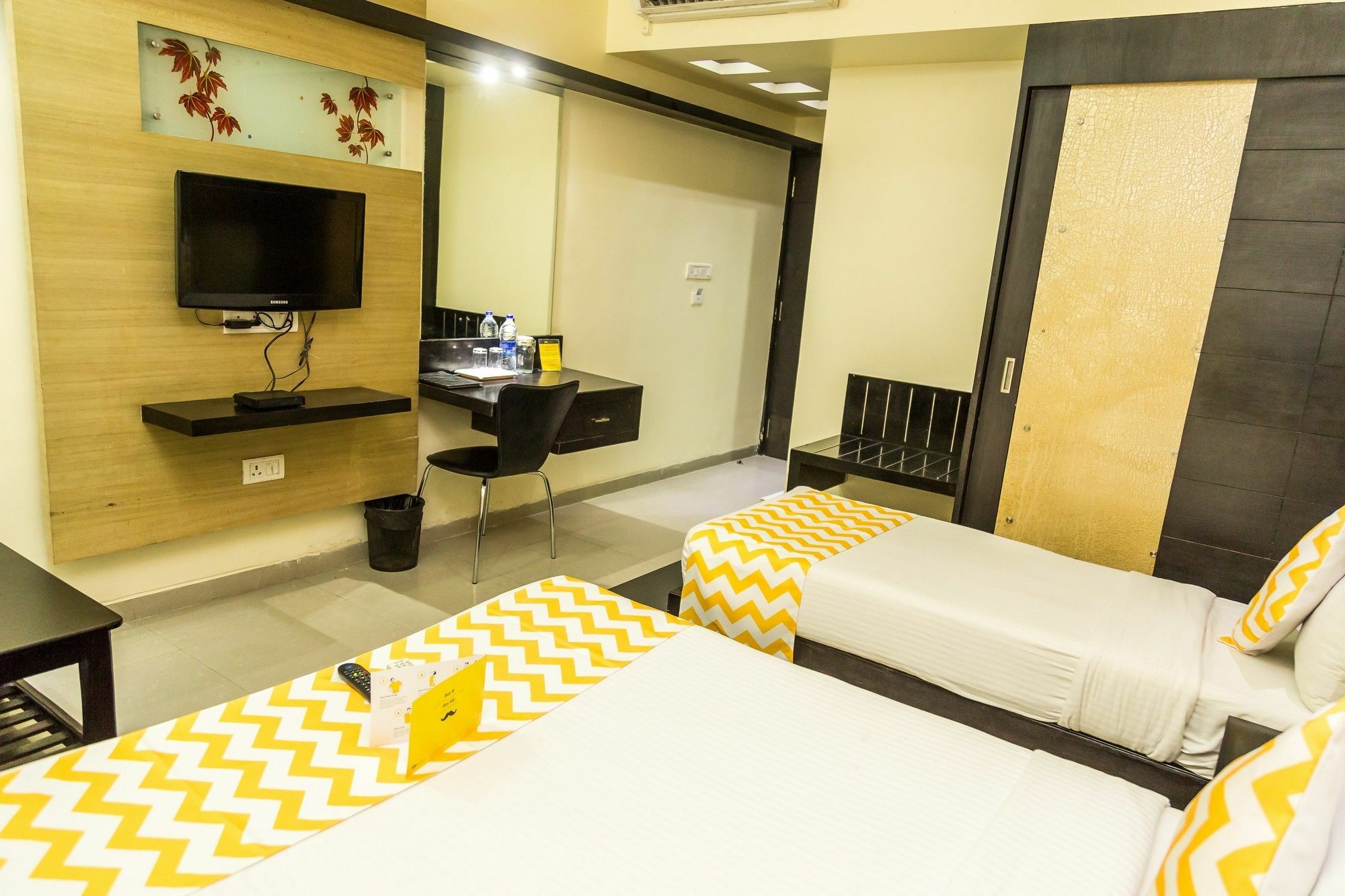 Hotel Arafa Inn Бангалор Екстериор снимка