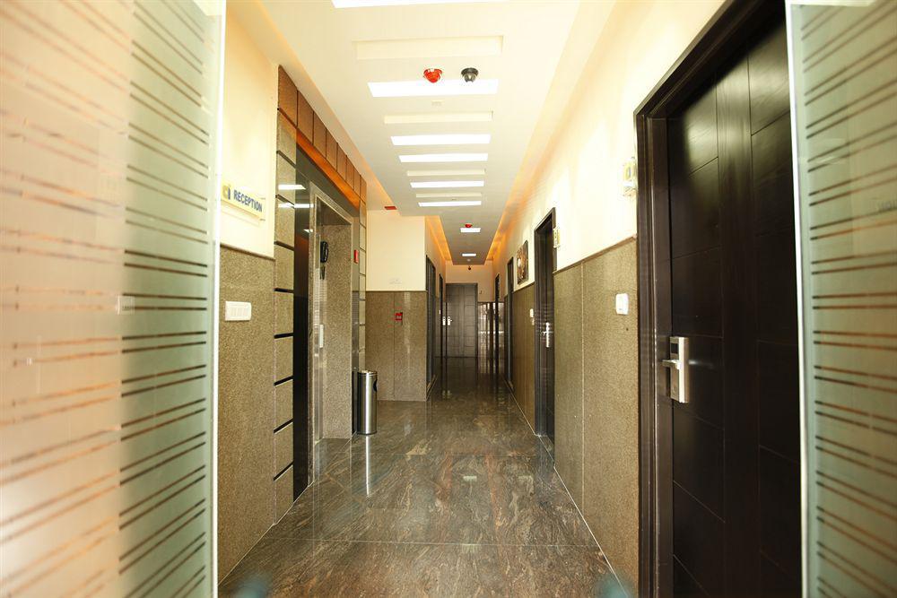 Hotel Arafa Inn Бангалор Екстериор снимка